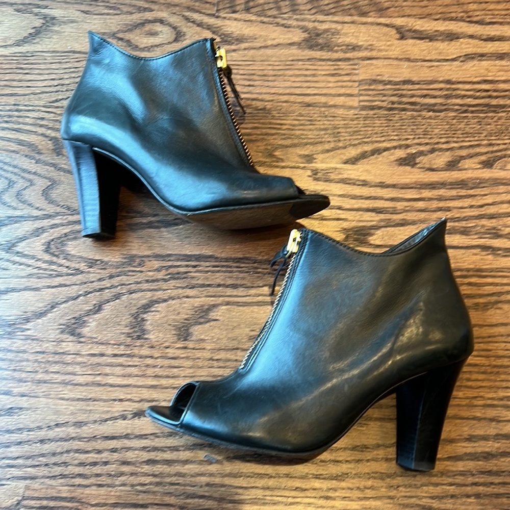 Paul Green Size 6 UK, 9 US open toes booties